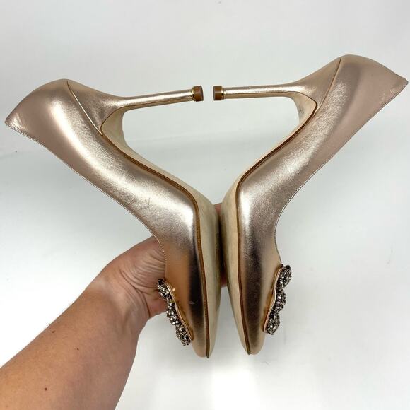 Manolo Blahnik Hangisi Rose Gold Metallic Leather Crystal Buckle Pump Heel EU 37 - Picture 5 of 14
